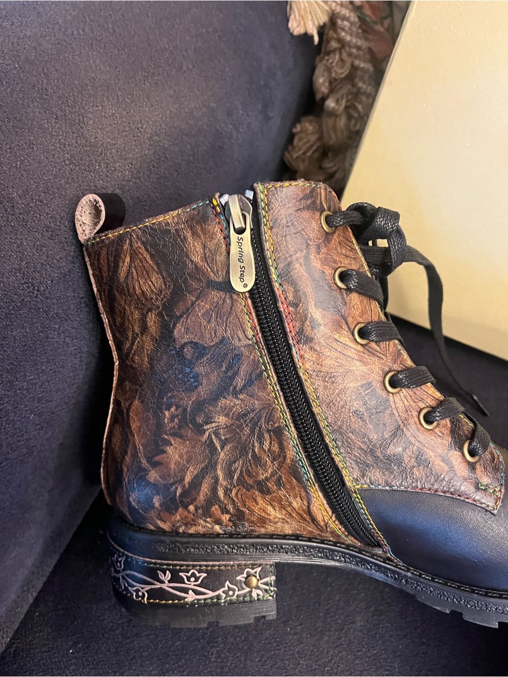 L'atiste Black & Brown Floral Accent Lace-Up Ankle Boots - Picture 6 of 10